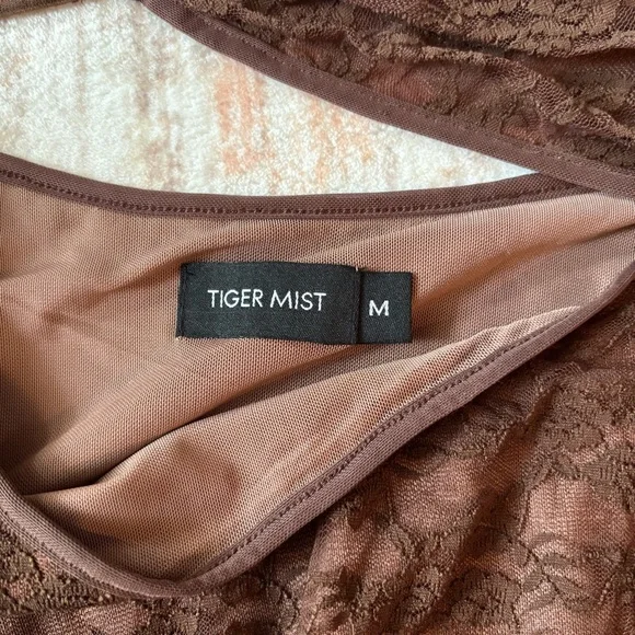 Tiger Mist Brown Lacey Cutout Skirt - Picture 4 of 6